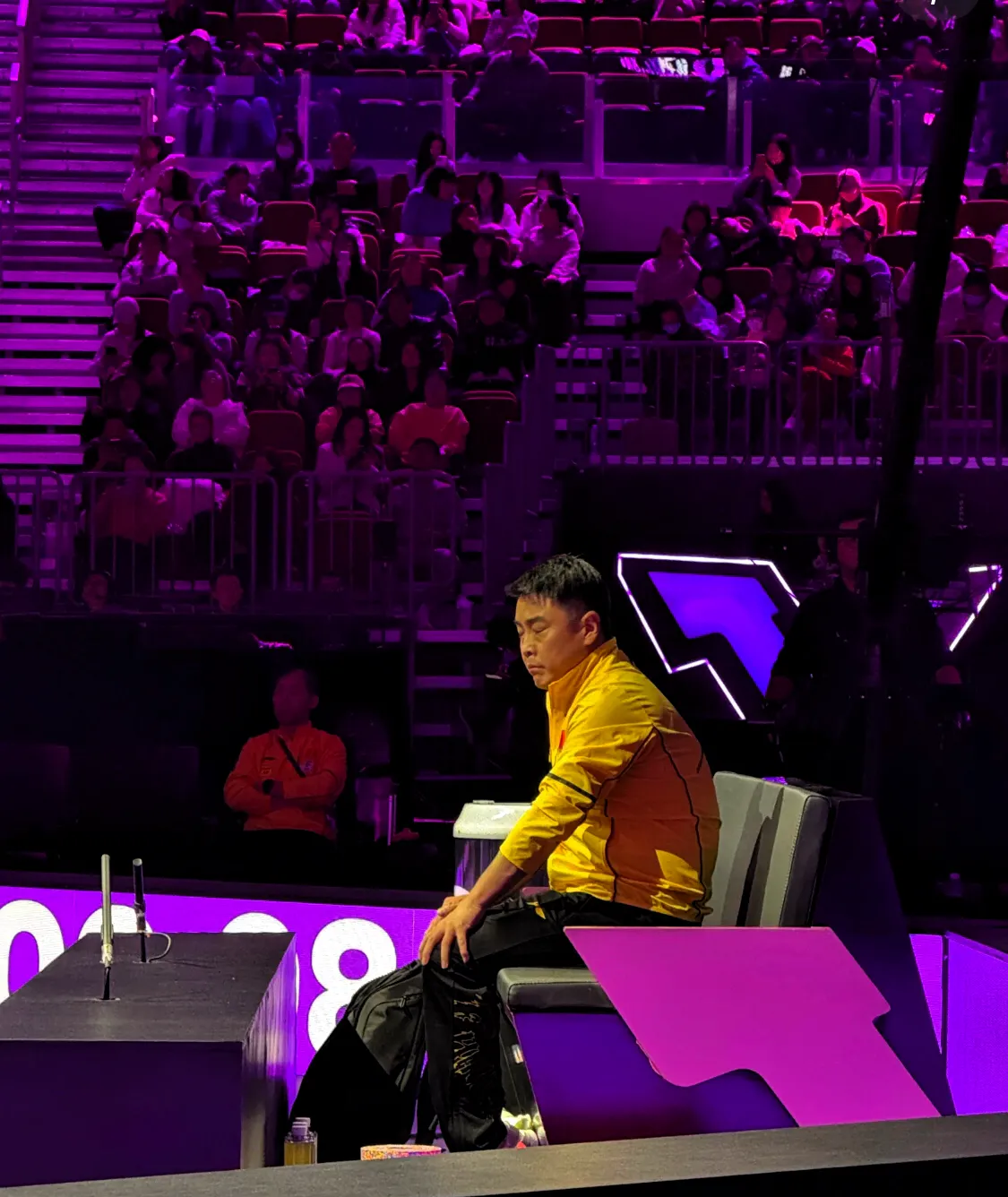 关于比利时乒乓球队鏖战日本乒乓球队，王皓送出助攻的信息