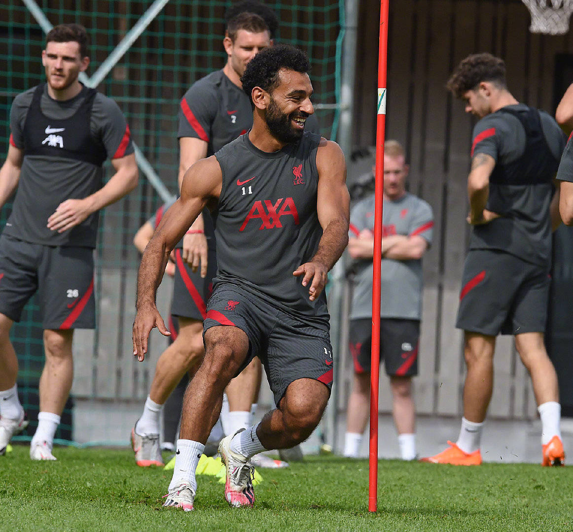 黑山球队士气大振,备战新赛季 黑山球队士气大振,备战新赛季