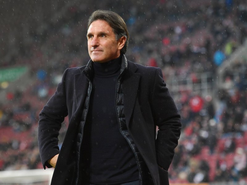 关于沃尔夫斯堡赛季过半，积分榜排名领先的信息