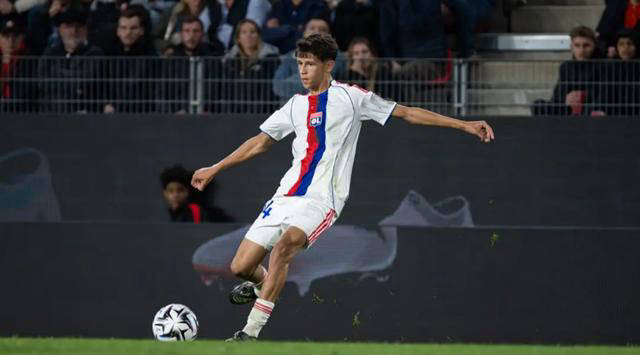 里昂主场力克南特，实力得到验证