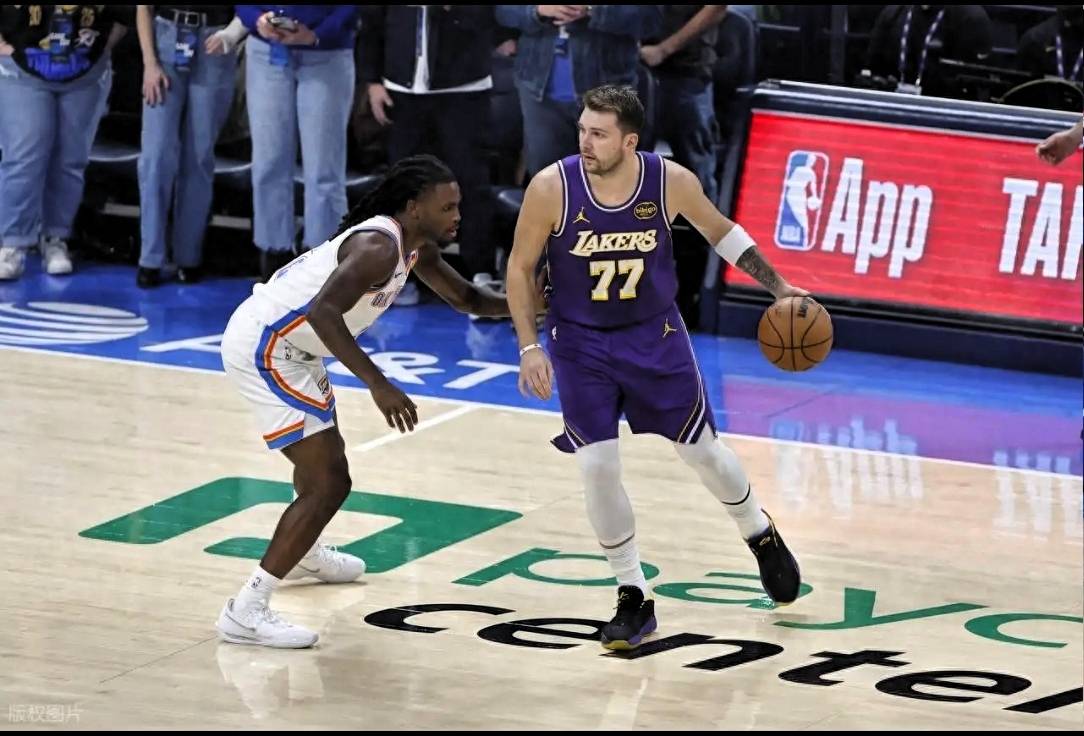 米兰体育-包含南韩男篮逆转湖人，库里打破历史纪录的词条