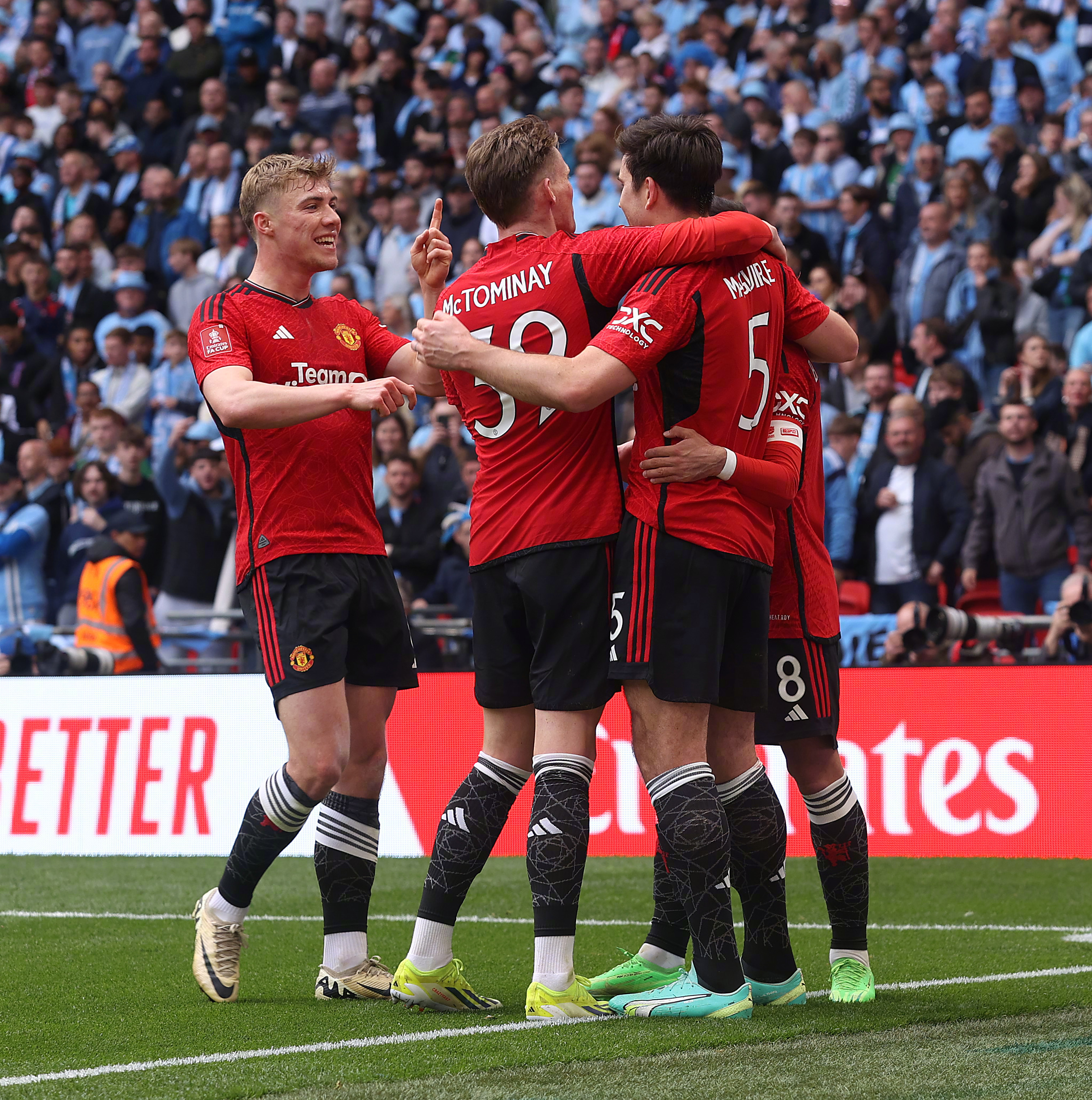 米兰体育网页版-关于波兰队鏖战英格兰队，波尔关键制胜的信息