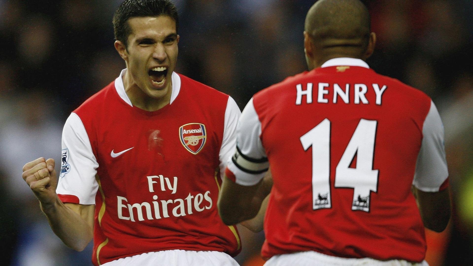 当足球与赛车在奇迹的十字路口相遇，萨卡在F1街道赛上演苏格兰式压哨接管