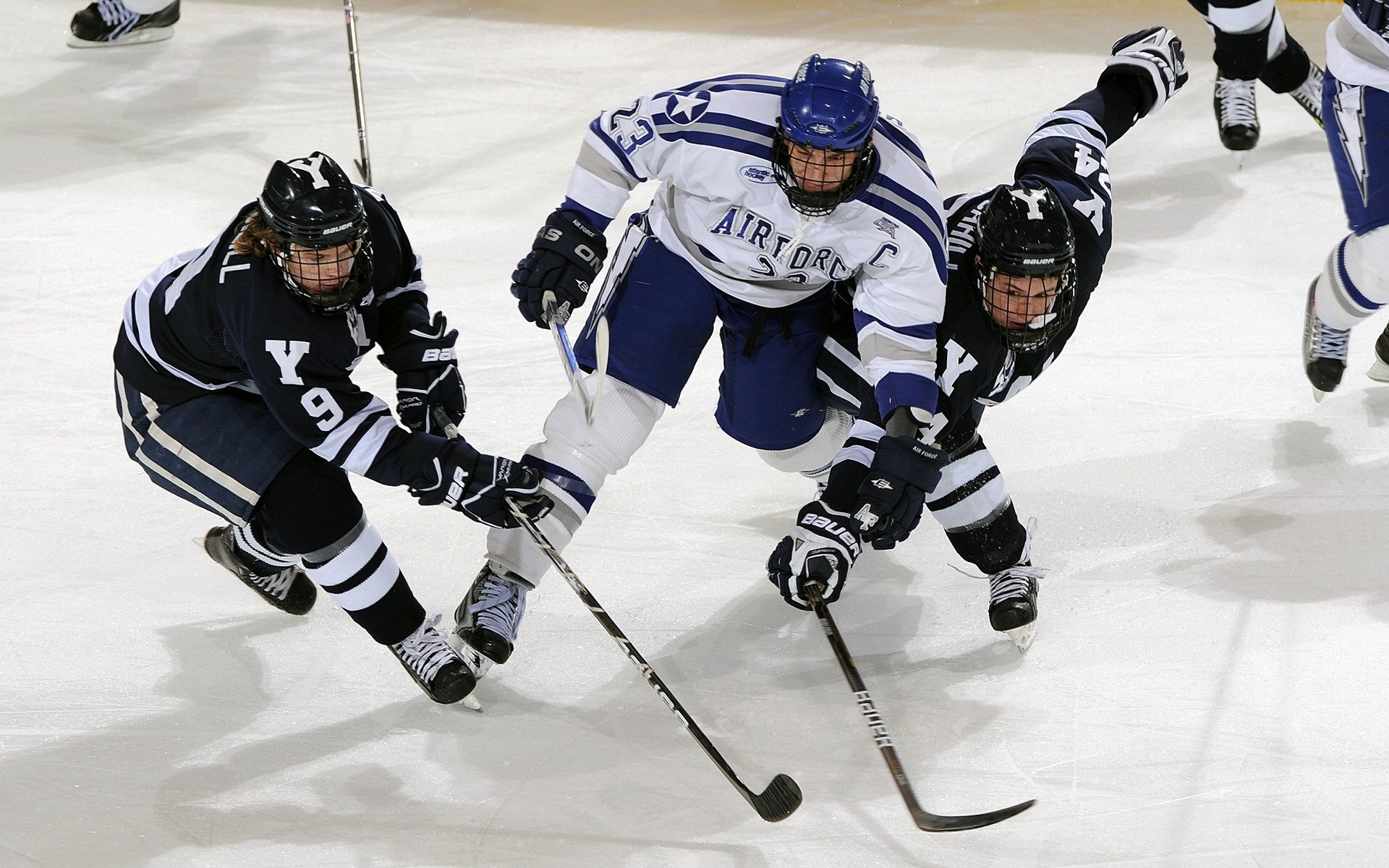 年度焦点之战之夜，格纳布里展现巨星价值